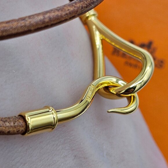 Hermès Brown Leather Hook Bracelet - Picture 8 of 15